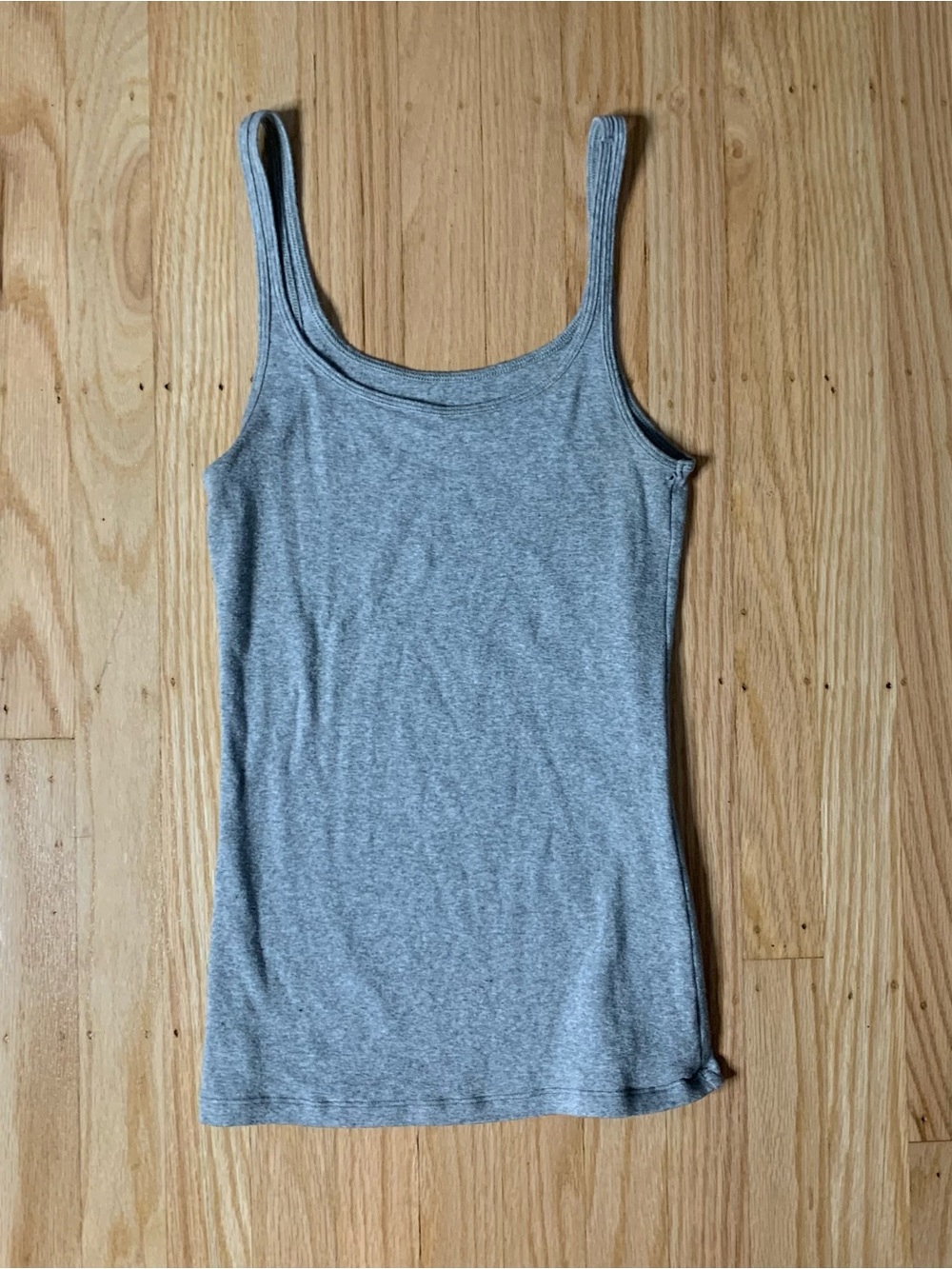 Old Navy First-Layer Gray Fitted Tank Top